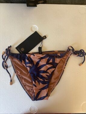 VIX Triangle Bikini Bottom with Navy Leaf Print